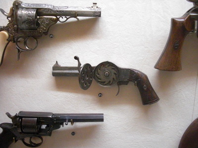 guns